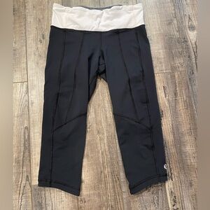 Lululemon women’s black blush pink cropped leggings size 4